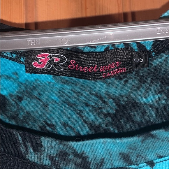 Crop top - Picture 2 of 2